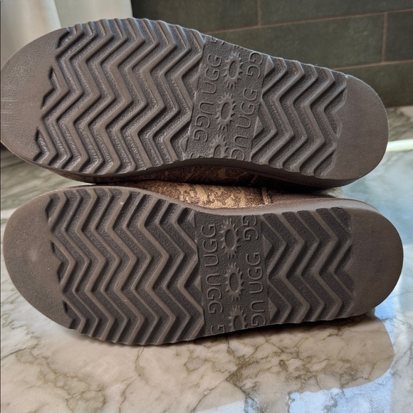 UGG Cream and Gray Paisley Boots - Picture 6 of 8